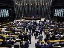 Deputados no plenário da Câmara, em Brasília