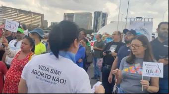 A 18ª Marcha Nacional pela Vida e contra o aborto e a segunda Marcha Distrital pela Vida aconteceu ontem (10), na Esplanada dos Ministérios, em Brasília