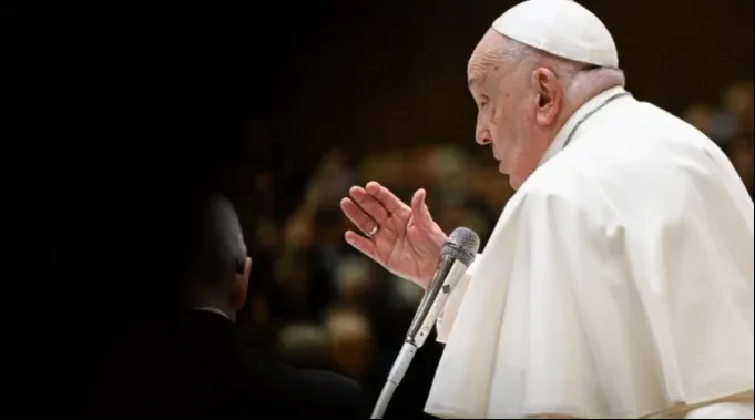 Papa Francisco concede sua bênção ?? 