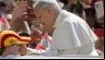Antes de iniciar a catequese de hoje (11), o papa Leão XIV percorreu a praça de São Pedro no papamóvel.