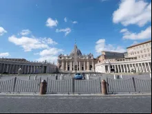 O Vaticano.